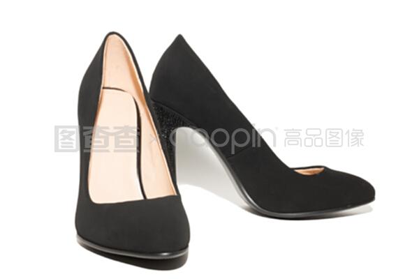 白色背景的女鞋及鞋類配件 時尚與搭配的完美融合